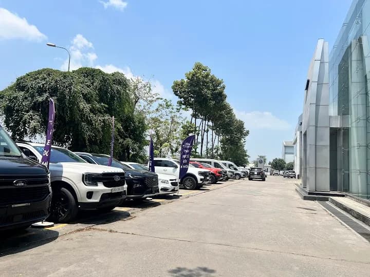 Showroom Phú Mỹ Ford trong mạng lưới thực tập của NSA