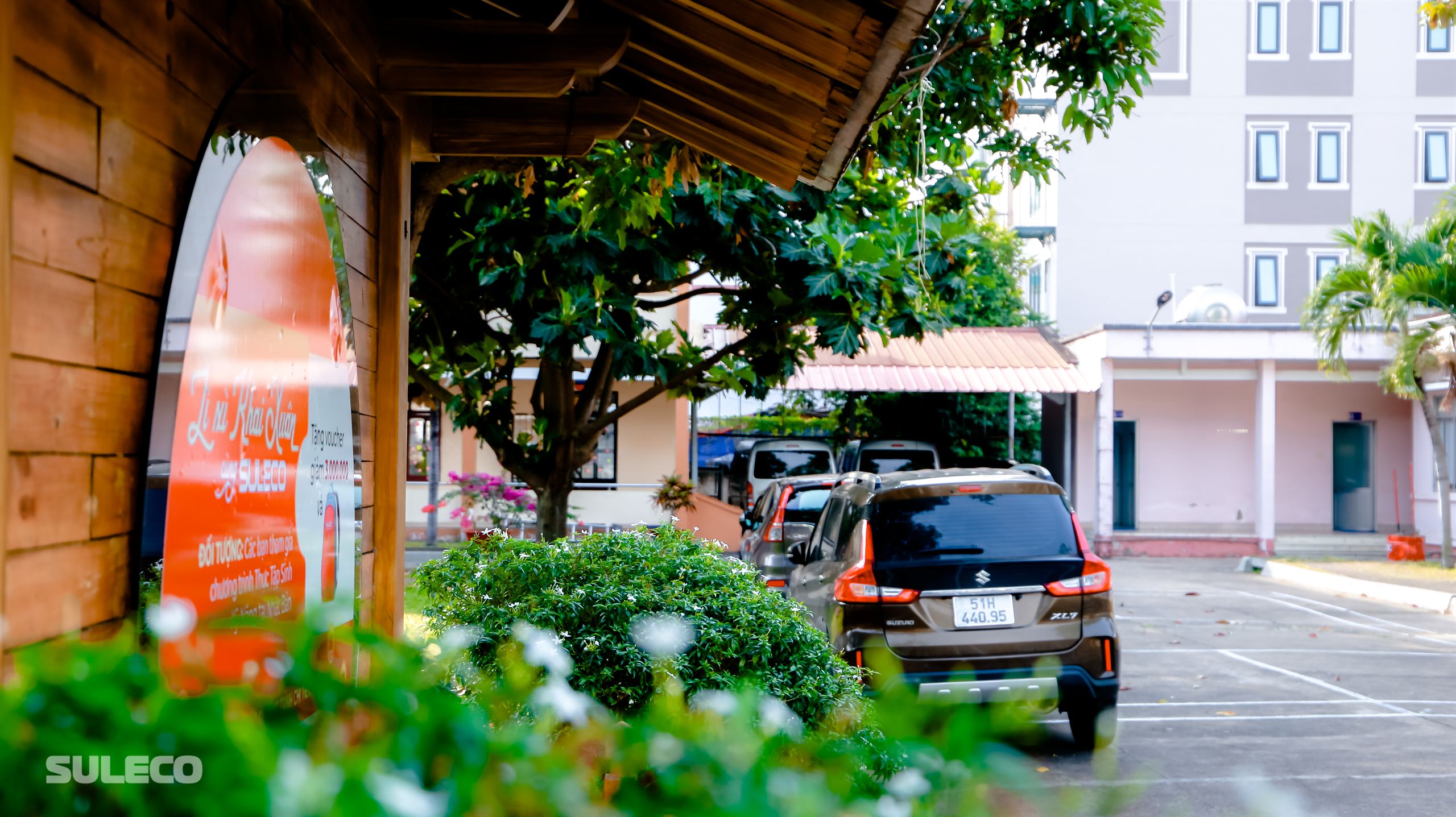 Khuôn viên trường 6