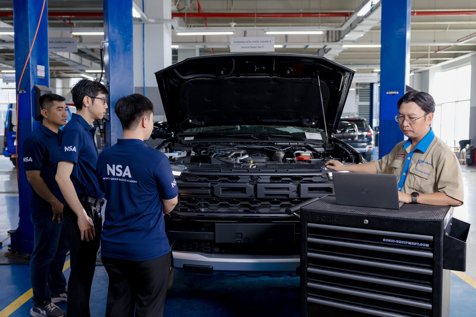 Showroom thực hành 4